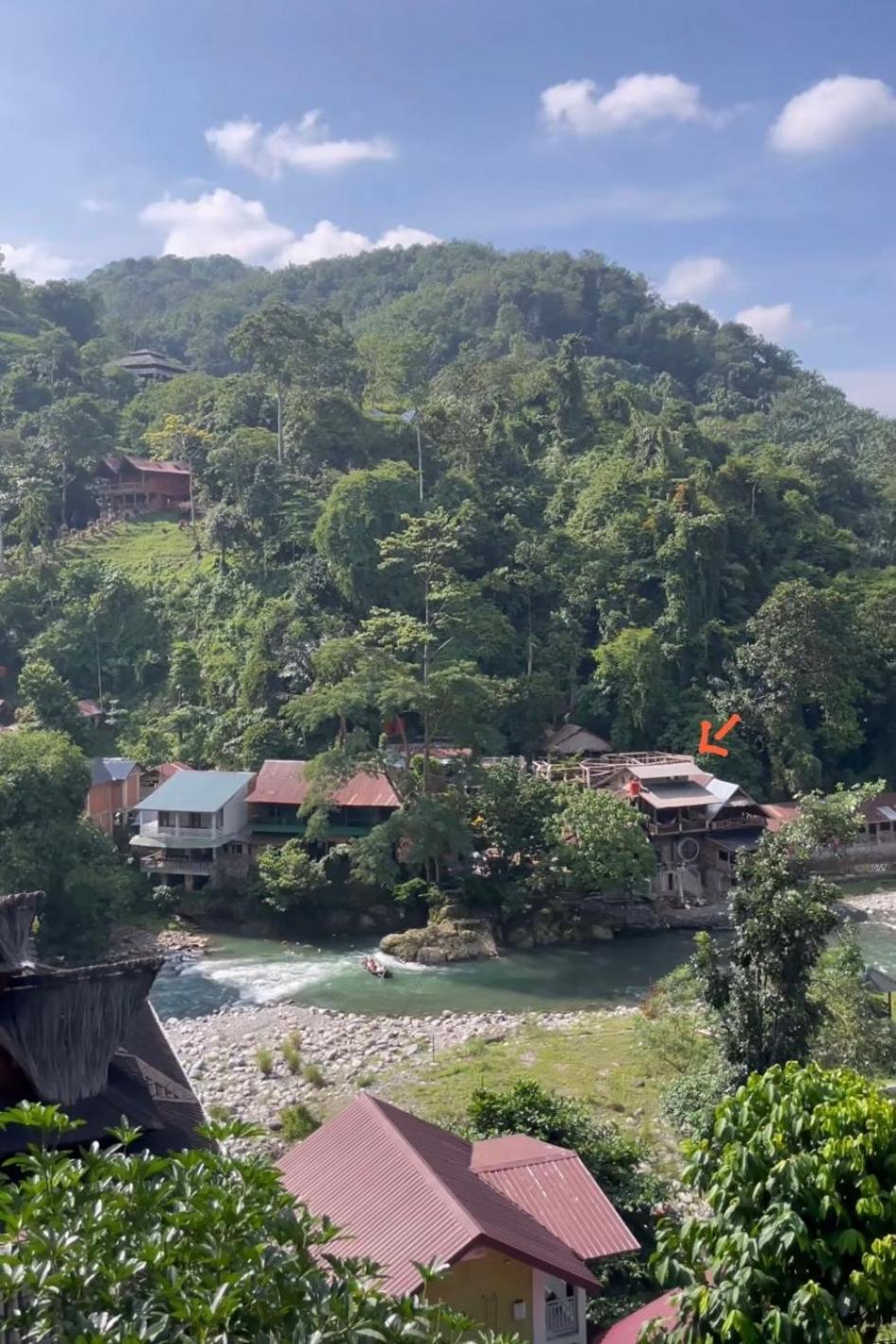 Charlys Little House Hotel Bukit Lawang Buitenkant foto