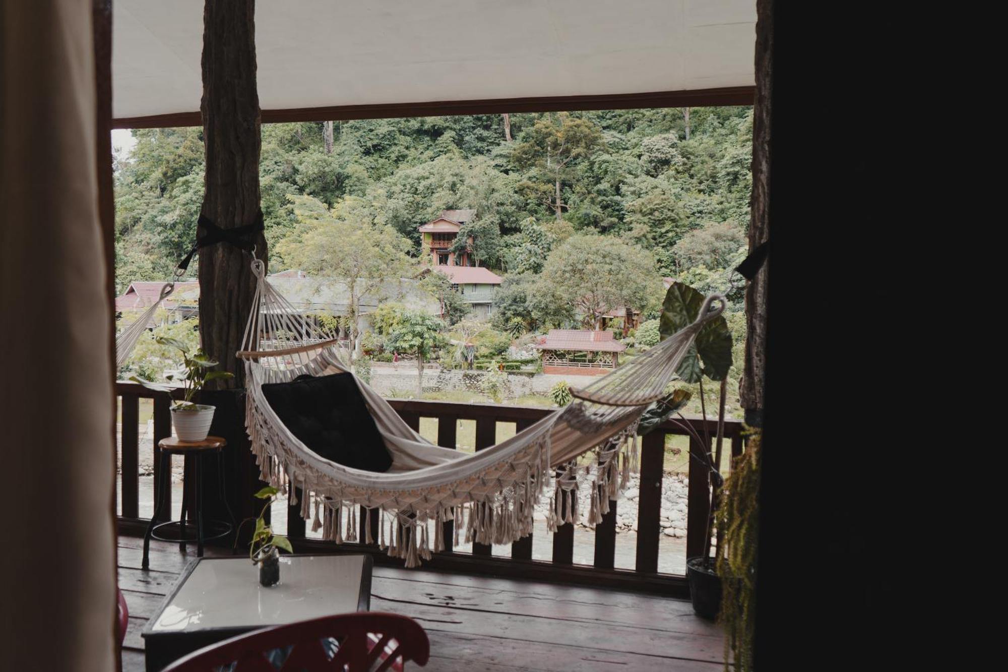 Charlys Little House Hotel Bukit Lawang Buitenkant foto